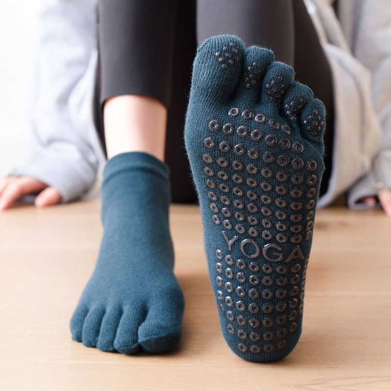 Medias Para Pilates Y Yoga - ถุงเท้าซิลิโคนกันลื่นสำหรับผู้หญิงถุงเท้าโยคะกันลื่นห้านิ้วกันลื่นระบายอากาศได้สำหรับเต้นบัลเล่ต์ออกกำลังกายฟิตเนสผู้หญิงถุงเท้าผ้าฝ้าย