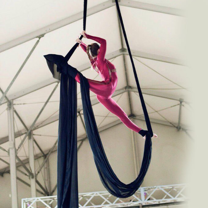 เปลญวนโยคะสำหรับยิมนาสติกทางอา - Pilates Yoga Aerial บทวิจารณ์และราคา